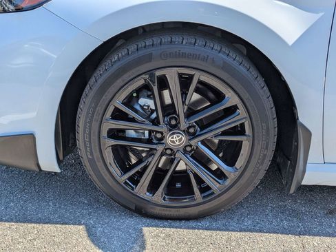 Used 2026 Toyota Camry SE FWD image 6