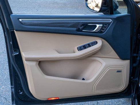 Used 2017 Porsche Macan GTS image 10