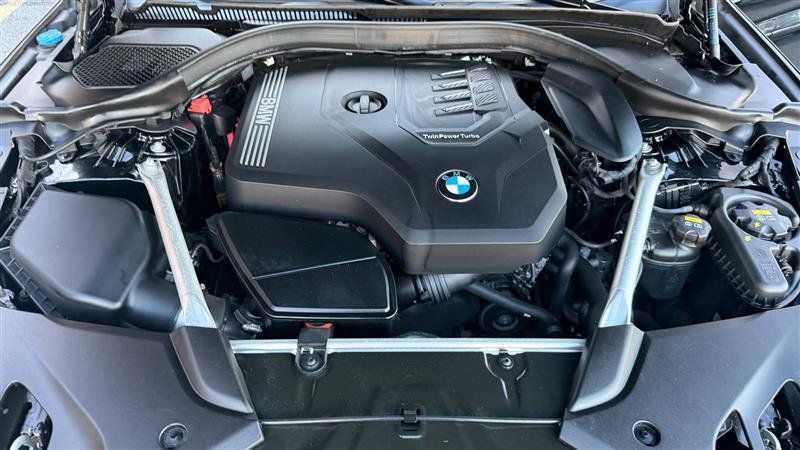 Used 2021 BMW 530i xDrive w/ Premium Package AWD/4WD image 31
