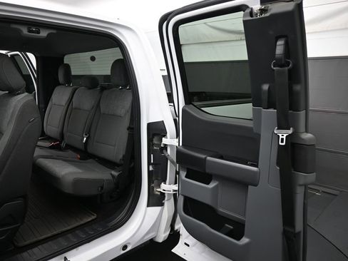 Certified 2021 Ford F150 XLT w/ Equipment Group 301A Mid image 17