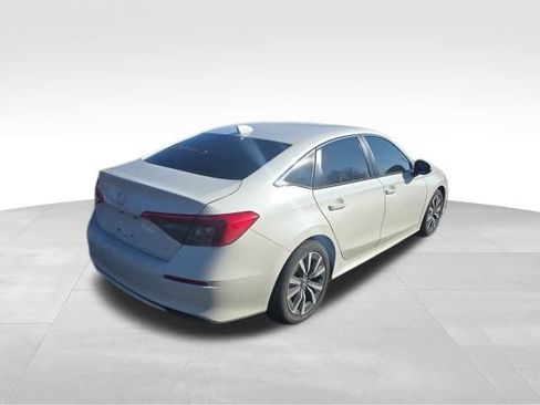 Used 2023 Honda Civic EX image 6