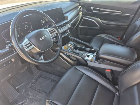 Used 2025 Kia Telluride S AWD/4WD image 12