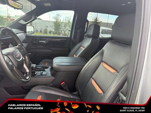 Used 2024 GMC Sierra 1500 AT4 w/ Technology Package AWD/4WD image 16