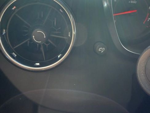 Used 2018 Chevrolet Camaro SS image 27