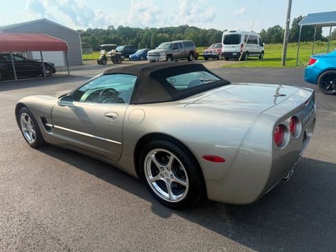 Used 1999 Chevrolet Corvette Convertible w/ Performance Handling Pkg RWD image 12