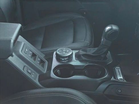 Used 2025 Ford Bronco Big Bend image 30