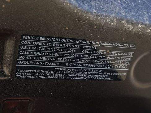 Used 2025 Nissan Kicks SR image 32