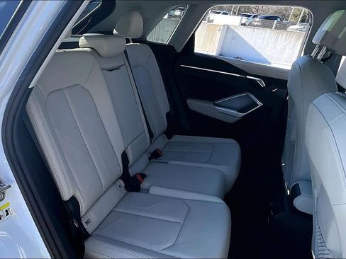 Used 2022 Audi Q3 2.0T Premium Plus image 20