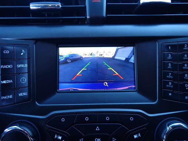 Used 2016 Ford Fusion SE FWD image 18