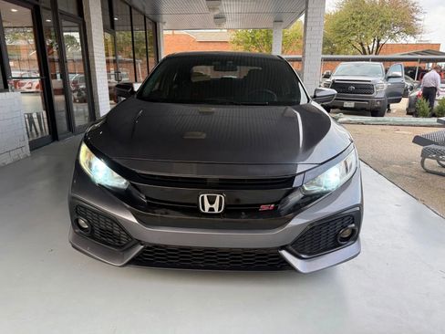Used 2018 Honda Civic Si image 7