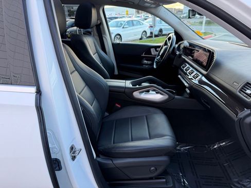 Used 2024 Mercedes-Benz GLS 450 4MATIC image 20