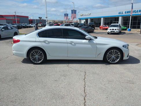 Used 2018 BMW 530i w/ Premium Package RWD image 9