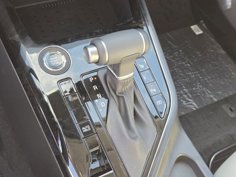 New 2025 Kia Niro EX image 15