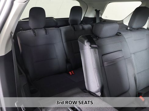 Used 2025 Ford Explorer Active image 7