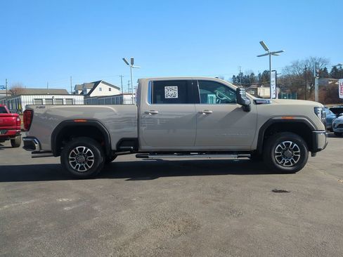 New 2026 GMC Sierra 2500 SLE w/ SLE Value Package; AWD/4WD image 4
