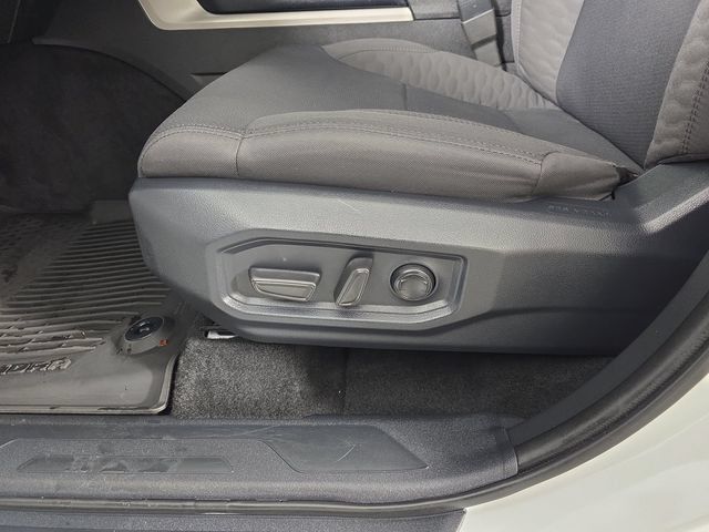 Used 2025 Toyota Tundra SR5 w/ TRD Off-Road Package AWD/4WD image 28