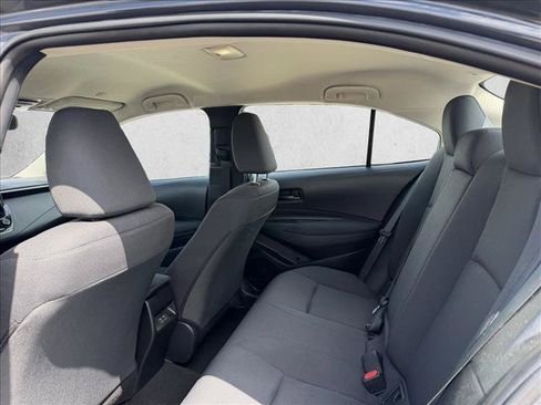 Used 2025 Toyota Corolla LE FWD image 10