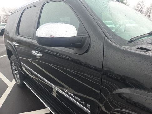 Used 2009 GMC Yukon Denali image 5