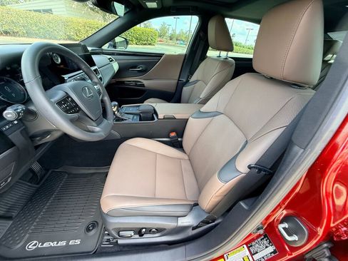 Certified 2022 Lexus ES 350 w/ Accessory Package 2 image 5