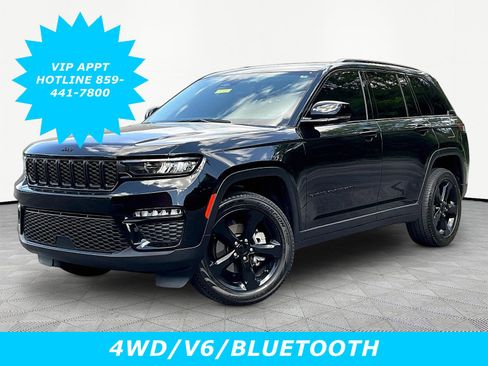 Used 2023 Jeep Grand Cherokee Limited w/ Black Appearance Package AWD/4WD image 1