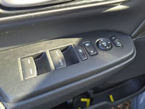 Used 2022 Honda CR-V Touring image 10