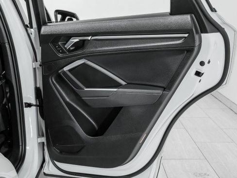 Used 2021 Audi Q3 2.0T Premium w/ Convenience Package image 46