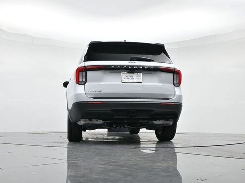 Certified 2026 Ford Explorer Active image 39