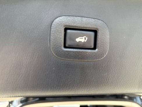 Used 2019 Nissan Armada SL w/ Premium Package AWD/4WD image 47
