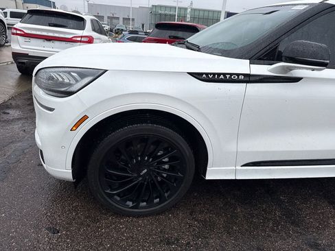 Certified 2024 Lincoln Aviator Reserve w/ Equipment Group 201A AWD/4WD image 37