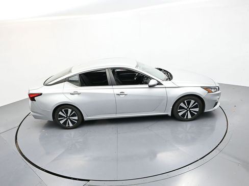 Used 2022 Nissan Altima 2.5 SV image 24