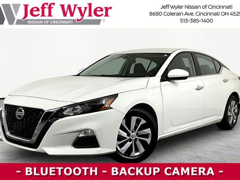 Certified 2022 Nissan Altima 2.5 S w/ Driver Assist Package FWD image 1