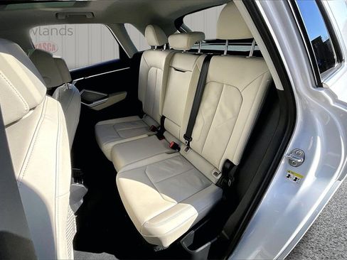 Used 2025 Audi Q3 2.0T Premium Plus w/ Premium Plus Package image 22