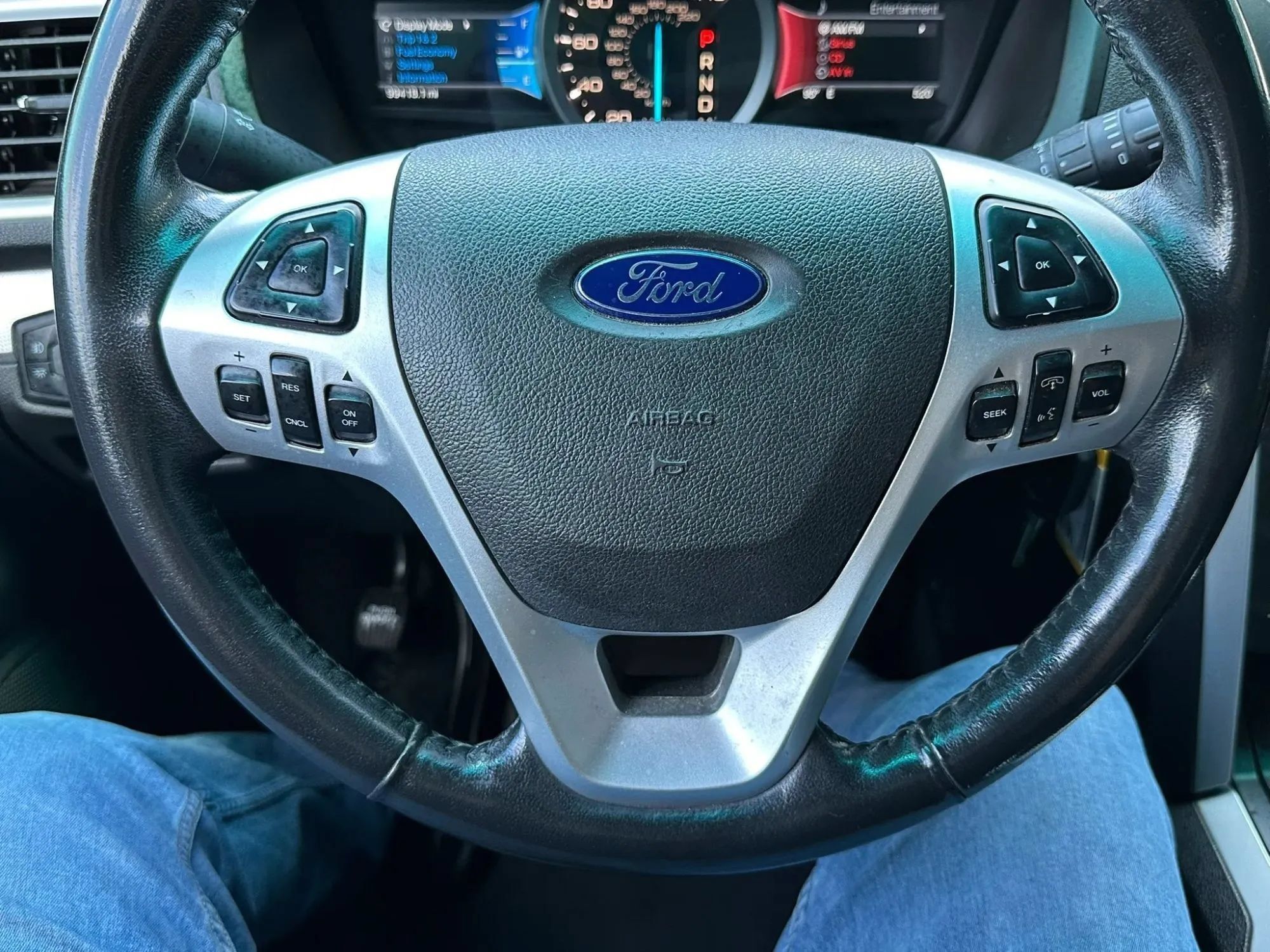 Used 2013 Ford Explorer XLT FWD image 27