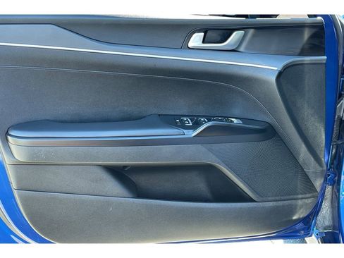 Used 2022 Kia K5 GT-Line image 11