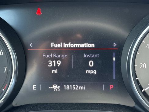 Used 2022 Buick Encore GX Essence w/ Advanced Technology Package FWD image 22
