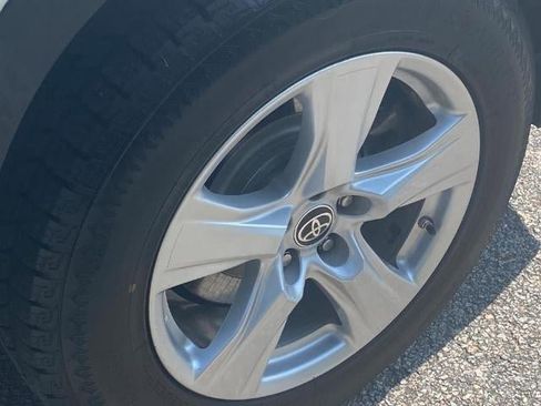 Used 2022 Toyota Highlander LE image 22