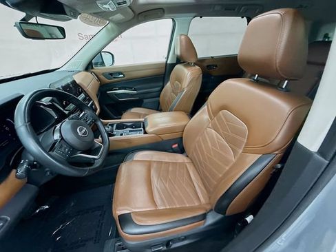 Used 2024 Nissan Pathfinder Platinum w/ Cargo Package FWD image 21