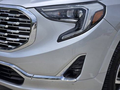 Used 2019 GMC Terrain Denali FWD image 9