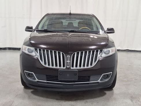 Used 2013 Lincoln MKX AWD image 17