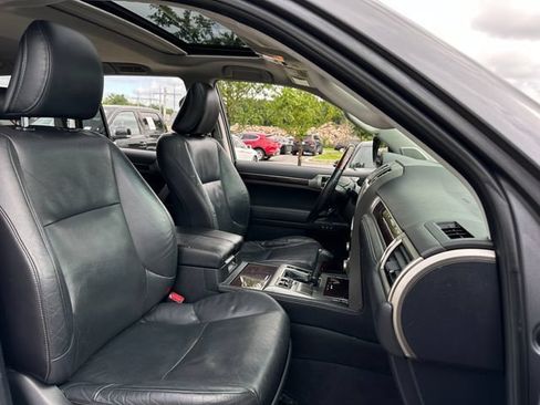Used 2015 Lexus GX 460 w/ Premium Package AWD/4WD image 32