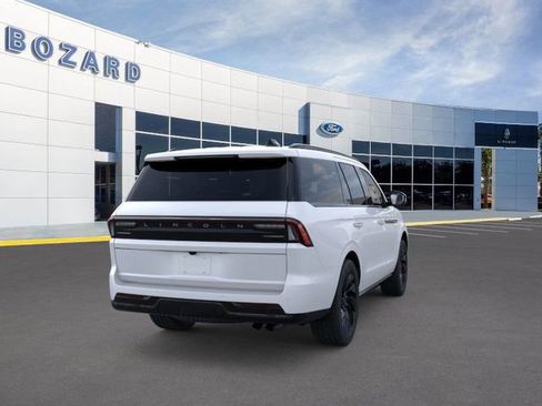 New 2025 Lincoln Navigator Reserve w/ Jet Appearance Package image 8