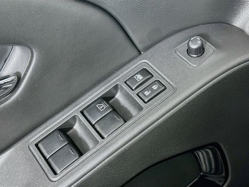 Used 2023 Nissan Frontier SV w/ Midnight Edition Package AWD/4WD image 15