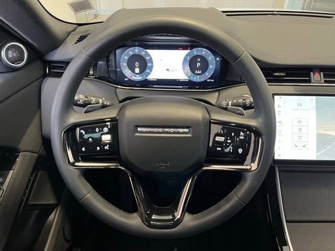 Used 2024 Land Rover Range Rover Evoque S AWD/4WD image 6