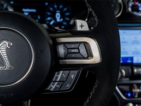 Used 2020 Ford Mustang Shelby GT500 w/ Technology Package image 26