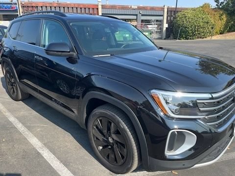 Used 2026 Volkswagen Atlas SE AWD/4WD image 2