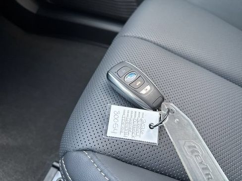 New 2026 Subaru Outback Limited AWD/4WD image 30