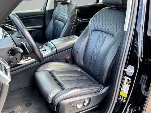 Used 2023 BMW X7 xDrive40i AWD/4WD image 23