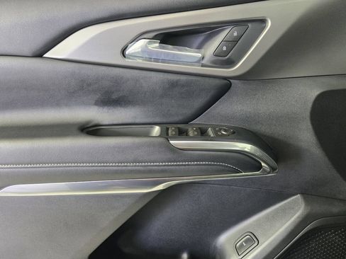 New 2026 Chevrolet Traverse LT w/ Midnight/Sport Edition FWD image 23