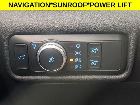 Used 2020 Ford Explorer ST w/ Premium Technology Package AWD/4WD image 15