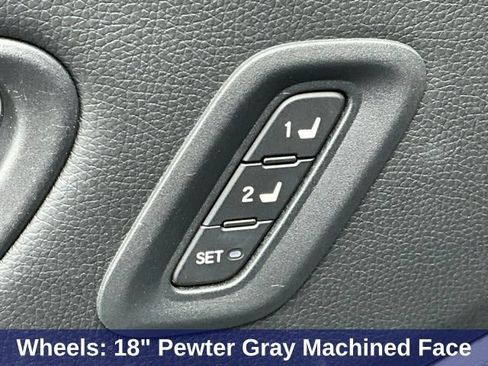 Used 2024 Honda Pilot EX-L image 15